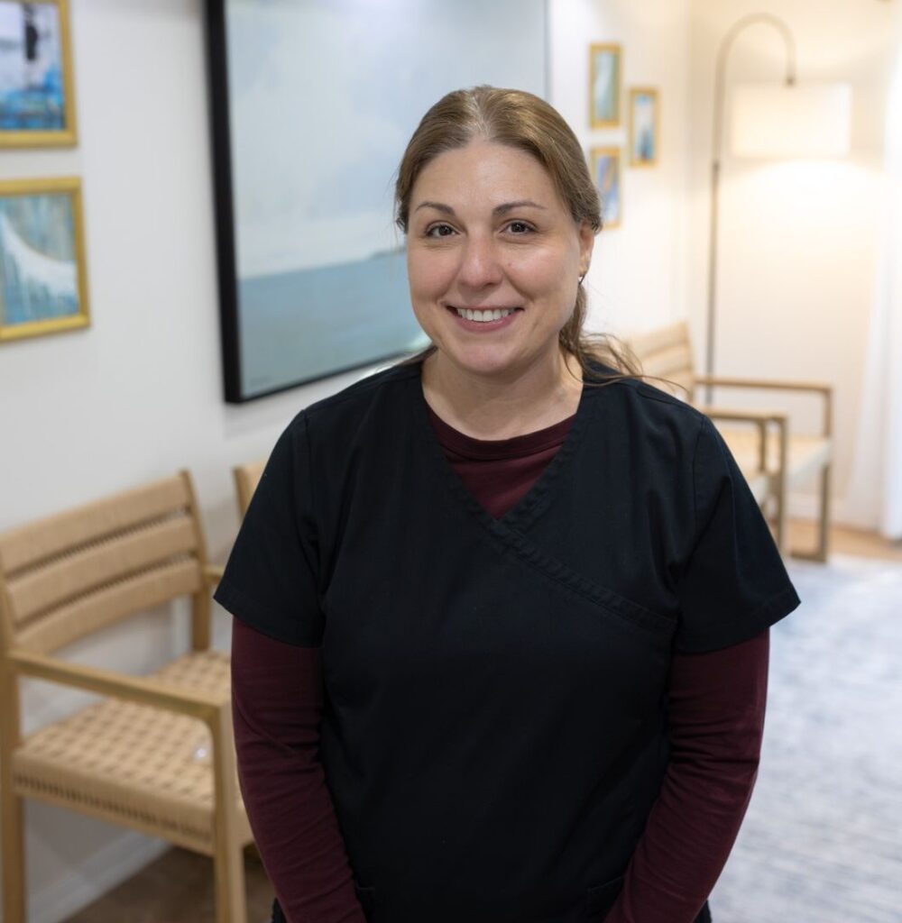 Amanda Registered Dental Assistant